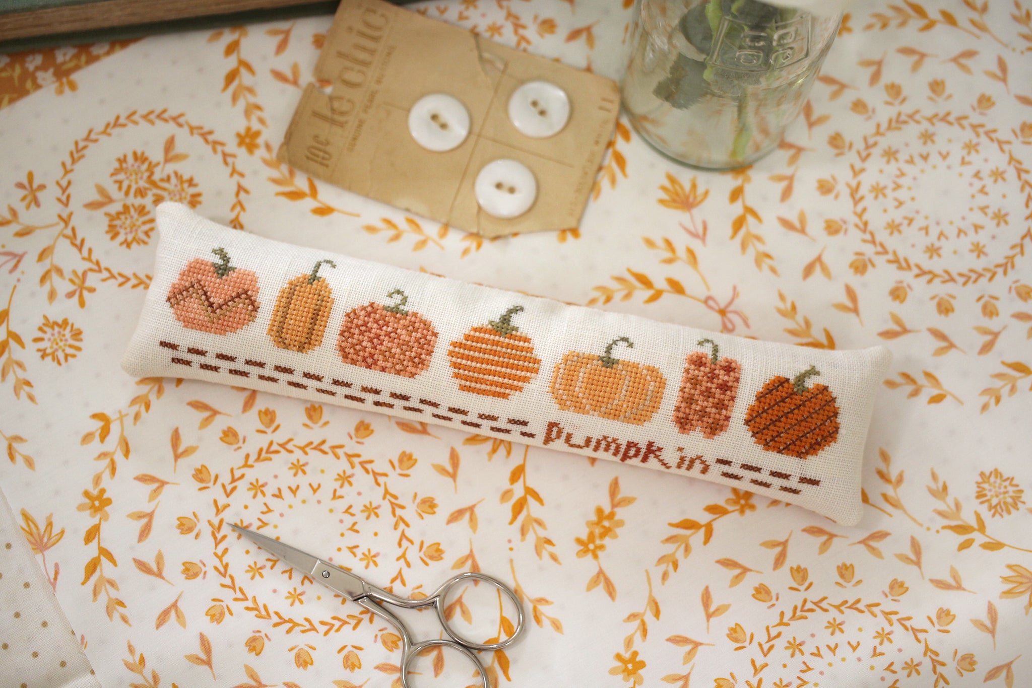 It's Pumpkin Season! Pumpkin Row